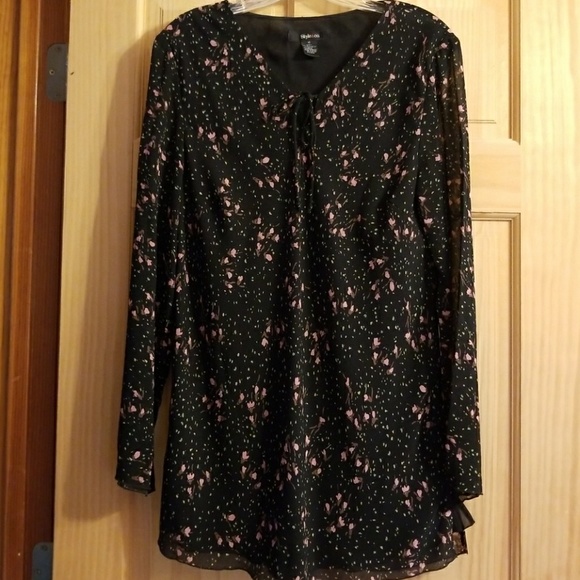 Style & Co. Tops - Style & Co.  Woman's Blouse - Size 10